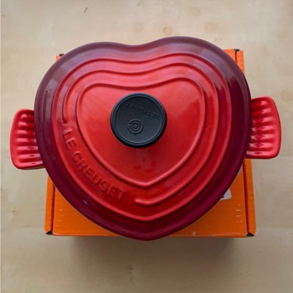 Le Creuset Heart Cocotte cast iron